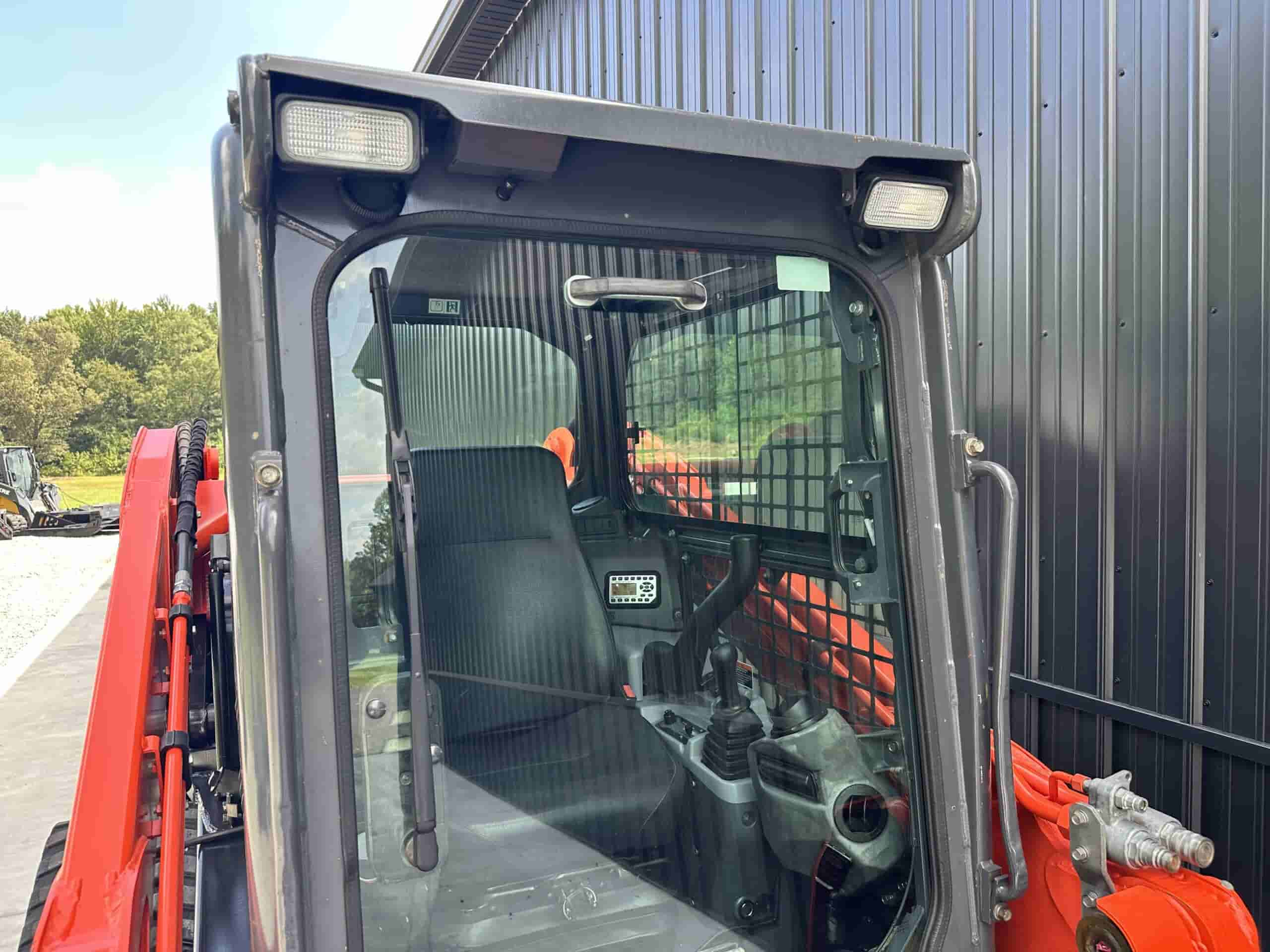 2016 KUBOTA SVL75-2
